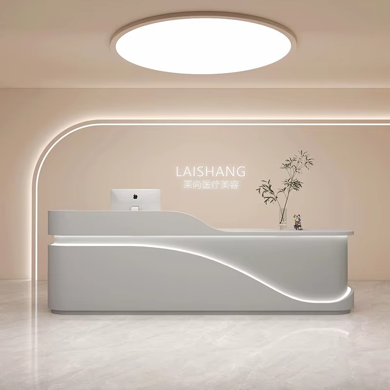大型ホテルの受付カウンター、美容室の白い受付デスク、モダンな - Office Furniture Logo のレビューと価格