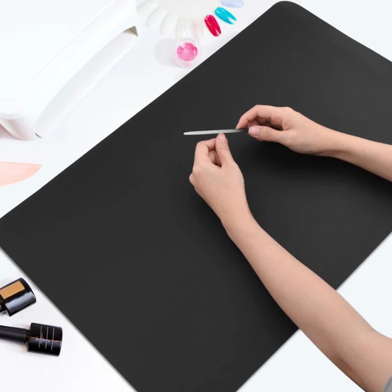柔らかく折りたたみ可能なテーブルマット – 防水、傷つきにく - Office Furniture Desk のレビューと価格